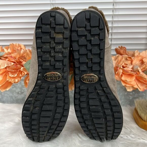 Stuart Weitzman Gray Embossed Shearling Boots Size 9.5 - Picture 9 of 11